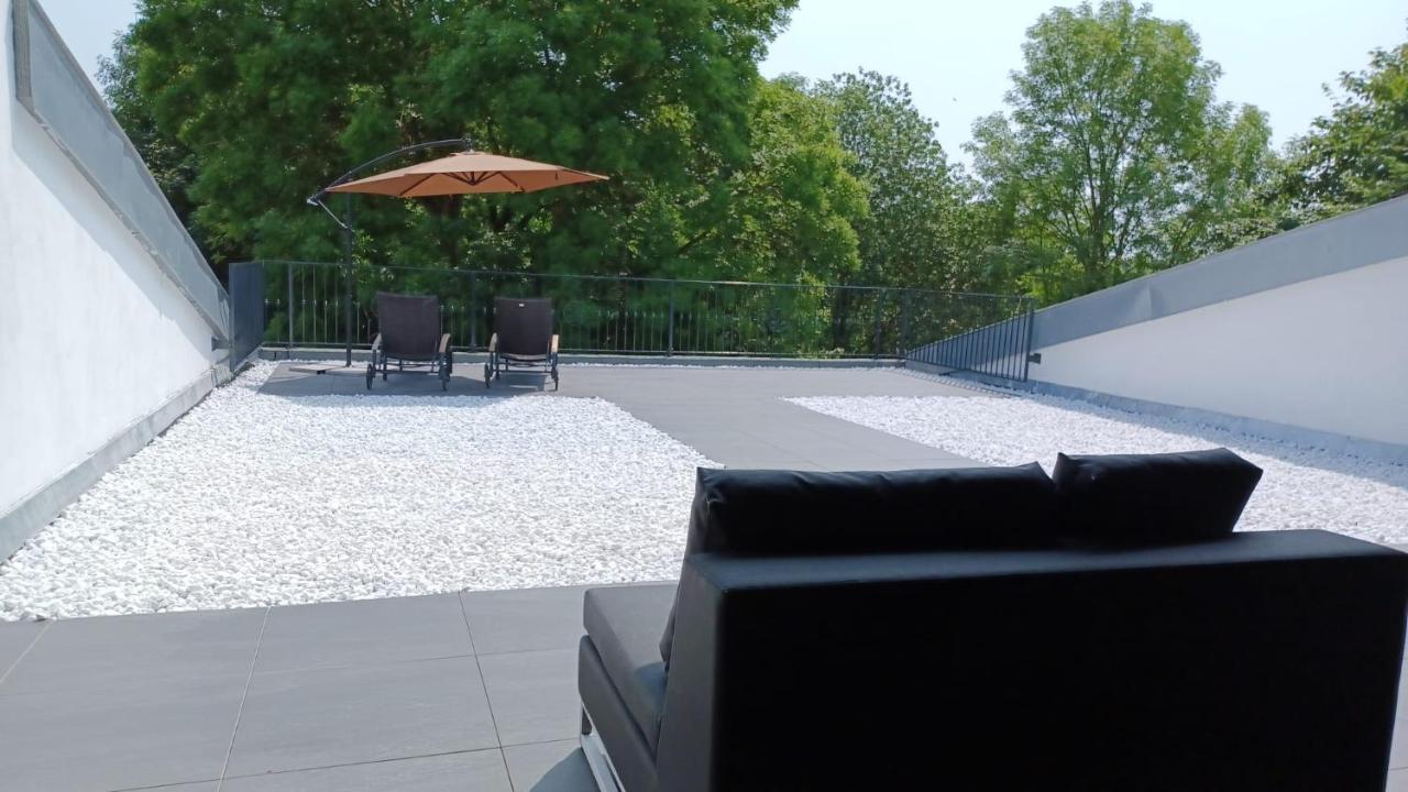 Ferienwohnung Mit Kamin Und Traumhafter Dachterrasse Mit Weitblick In Die Natur Neu Gaarz 外观 照片